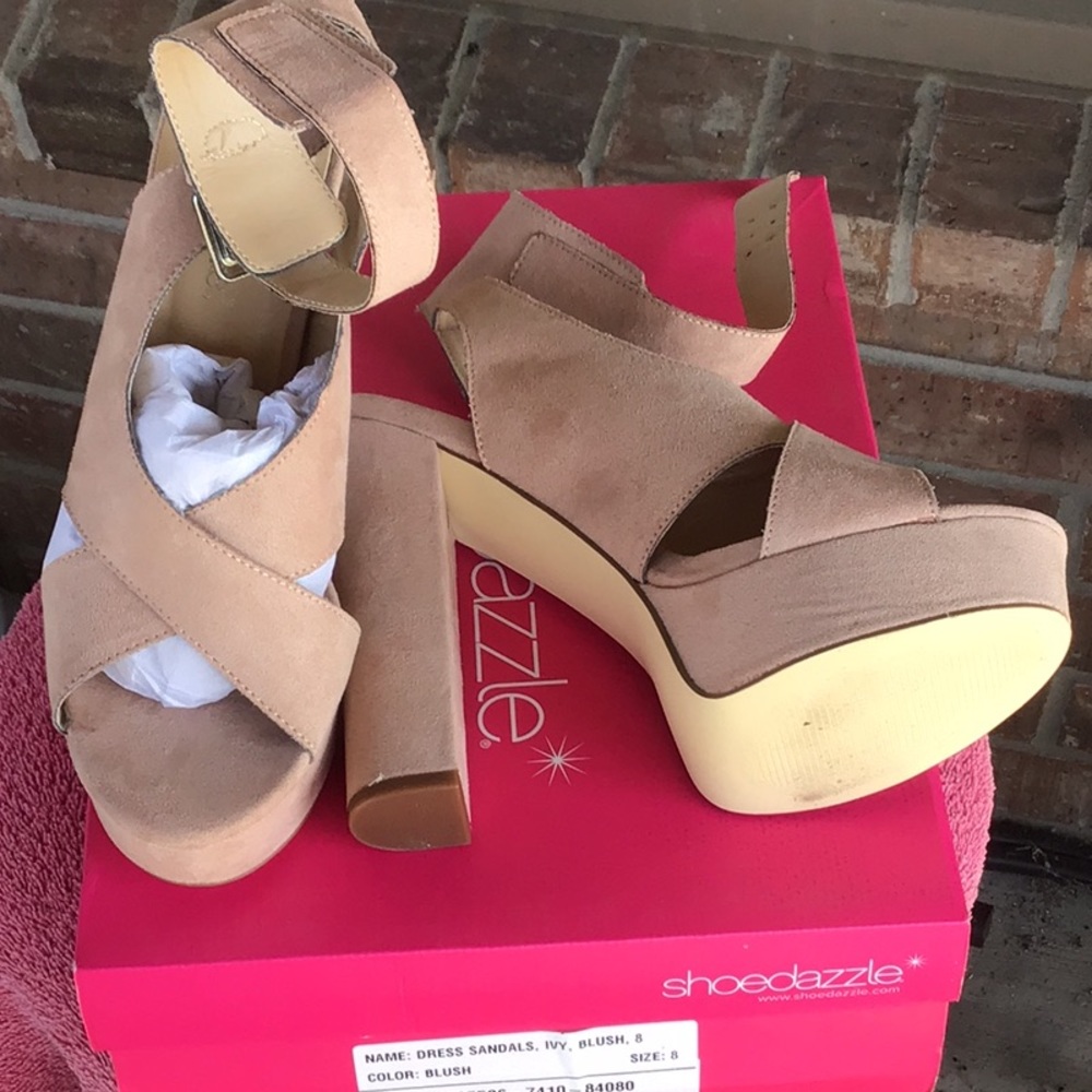 Tried on only! Size 8 blush dress sandals